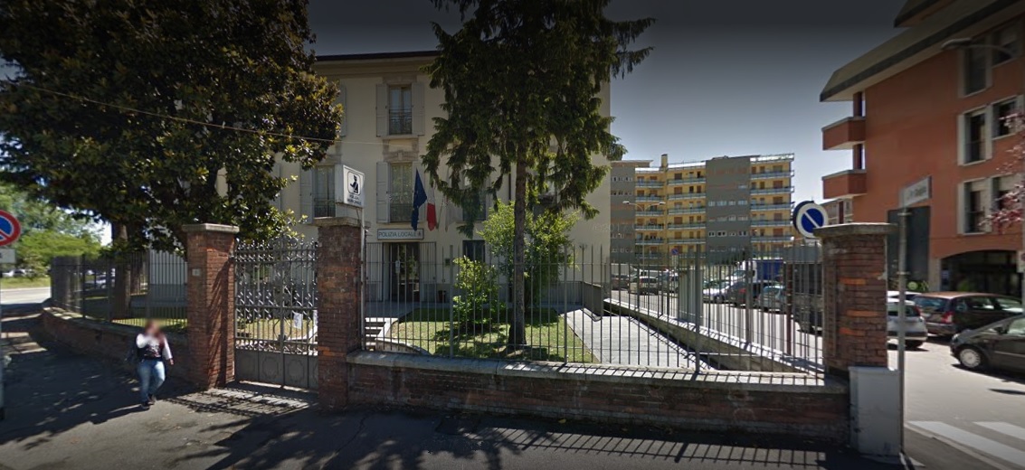 Vigili di Rho al freddo e nessuno interviene