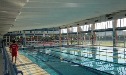Comune vuole vendere la piscina, costi troppo alti