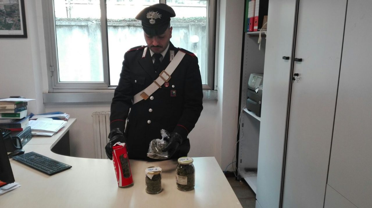 Spaccio di droga, arrestato 21enne