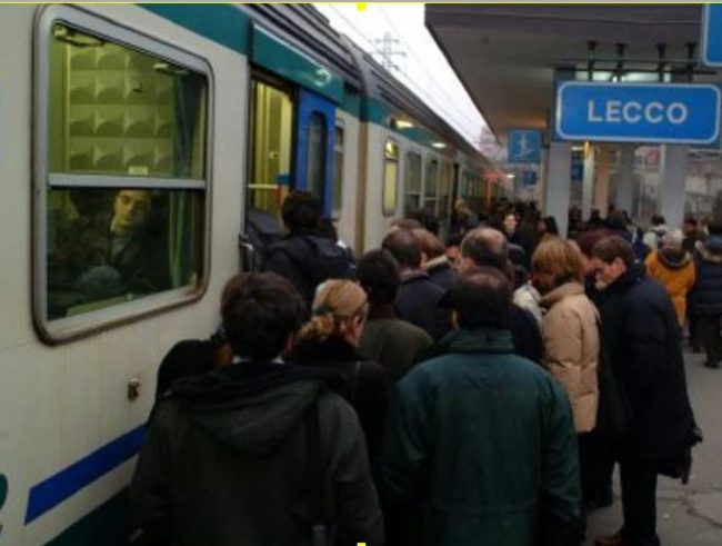 I pendolari scrivono a Babbo Natale: “Regalaci qualcuno che pensi a noi”