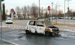 Auto in fiamme alla stazione di Parabiago IL VIDEO