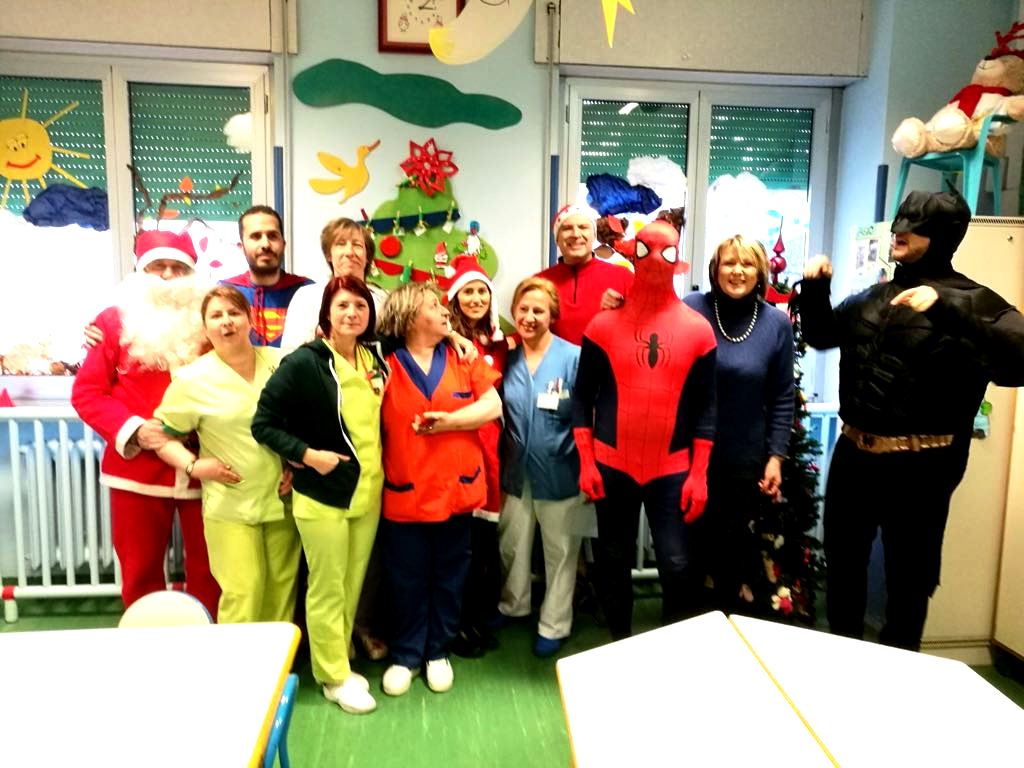 Babbo Natale e supereroi per le pediatrie dell’Asst Rhodense
