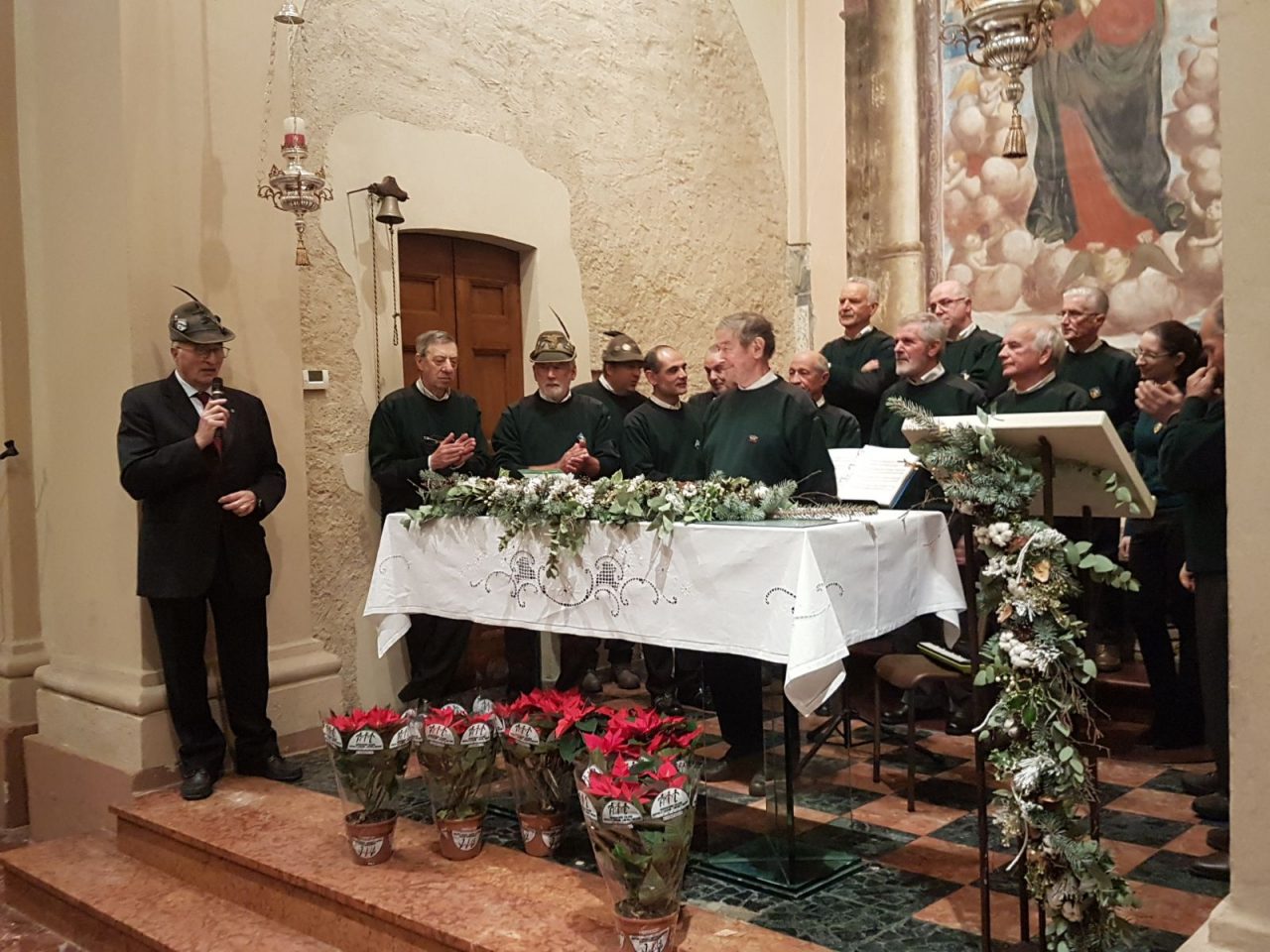 Canti e doni con gli alpini di Venegono