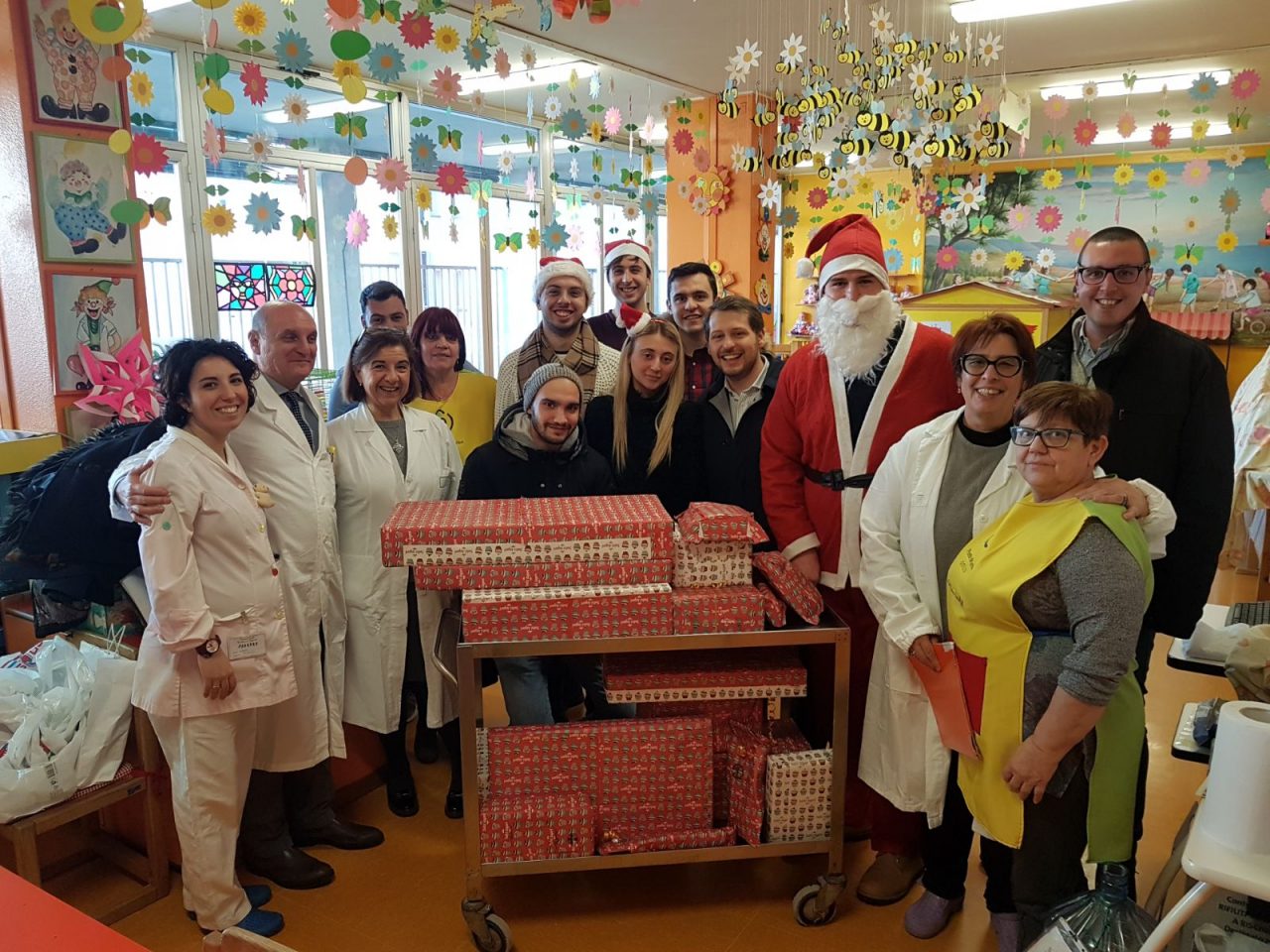 Giovani Padani in Pediatria con Babbo Natale