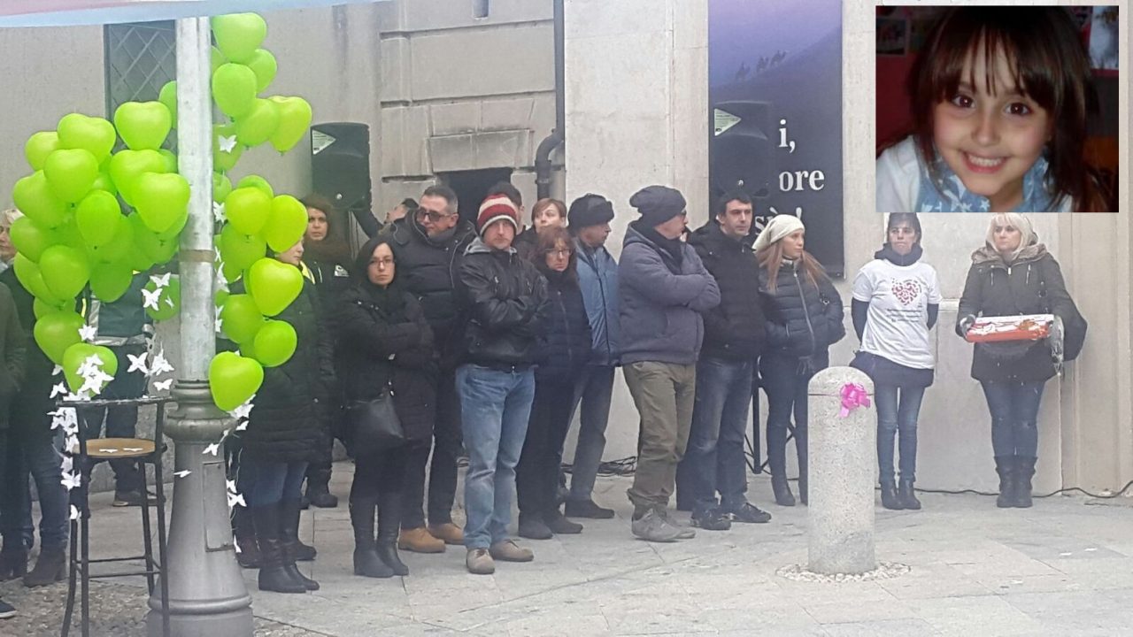 Ultimo saluto ad Andrea morta a 9 anni VIDEO