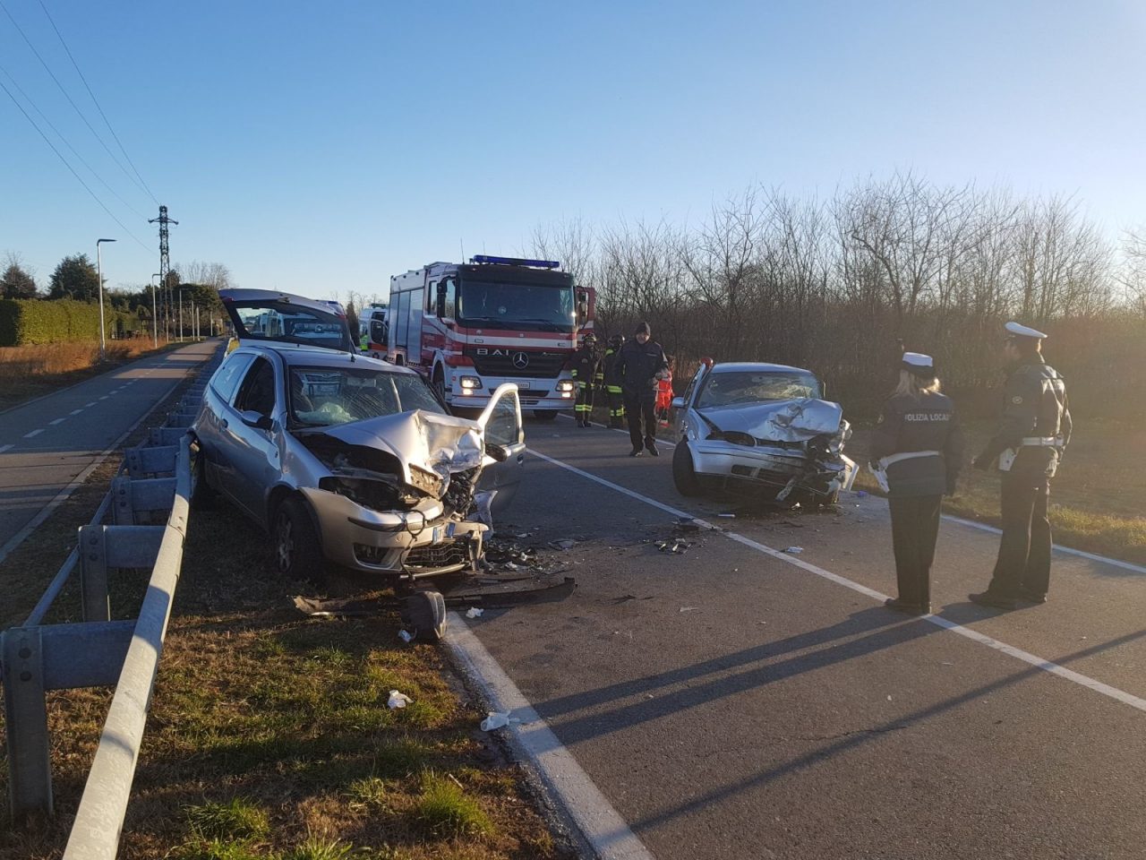 Grave incidente quattro persone ferite