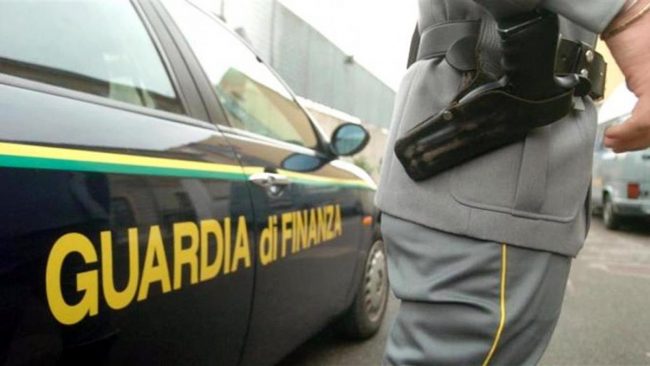Droga, GdF sequestra un milione di euro a trafficante “nullatenente”