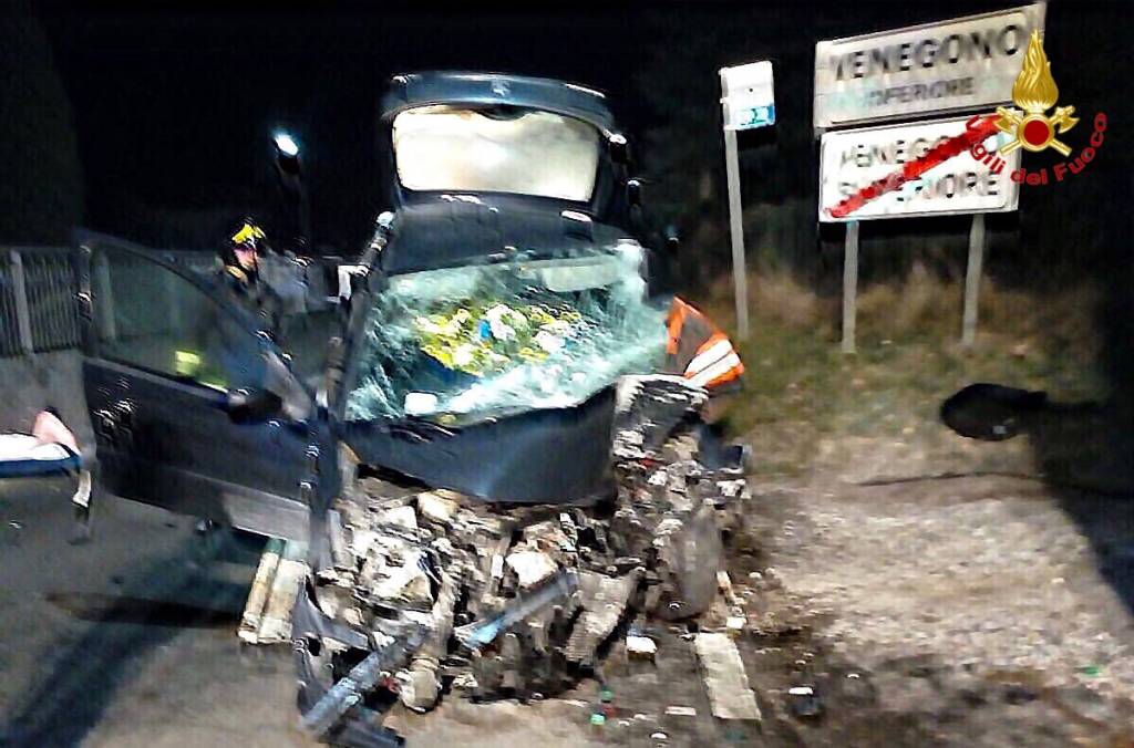 Incidente all’alba a Venegono Superiore, tre ragazze ferite: la 19enne  è in prognosi riservata