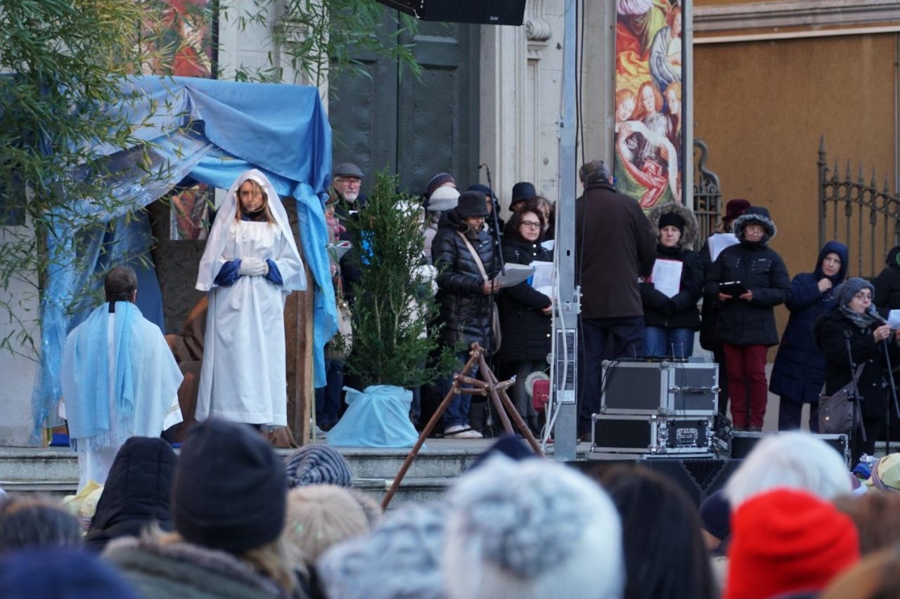 Presepe vivente in piazza a Saronno