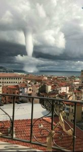 Tornado a Sanremo le immagini esclusive
