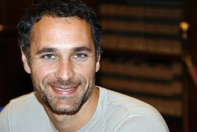 Raoul Bova in lutto salta lo spettacolo a Brugherio