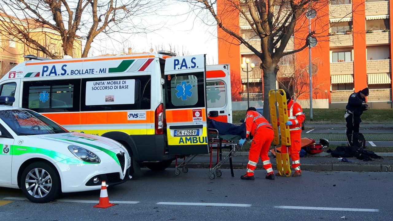 Investito centauro ad Arese: 25enne fuori pericolo