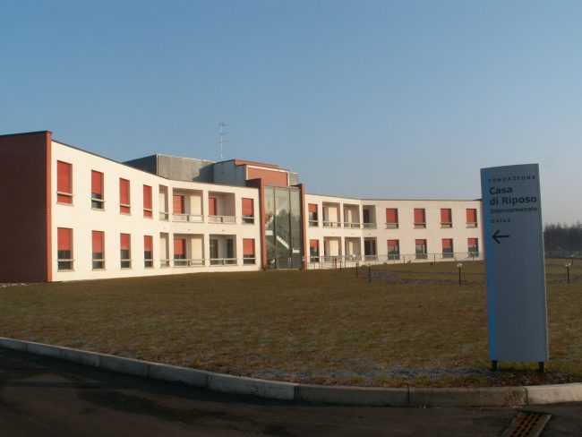 Casa di riposo Bregnano nel caos