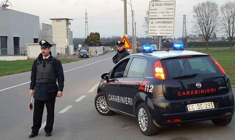 Botte e schiaffi al nonno e alla sorella arrestato un carbonatese