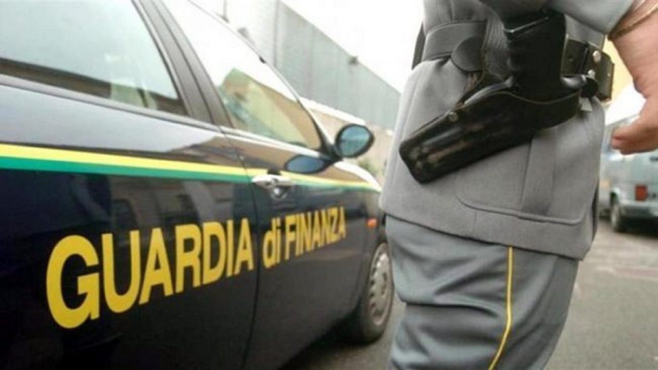 Frode fiscale per milioni, asse Brianza-Calabria: 21 arresti