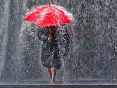 Meteo Lombardia, sole e qualche nuvola di giorno rovesci la notte