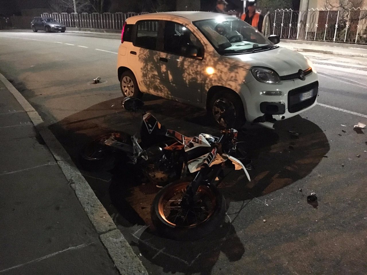 Schianto in moto, muore 19enne di Solbiate Arno