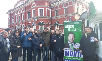 Elezioni Regionali, il tour di Monti parte dalla stazione di Varese
