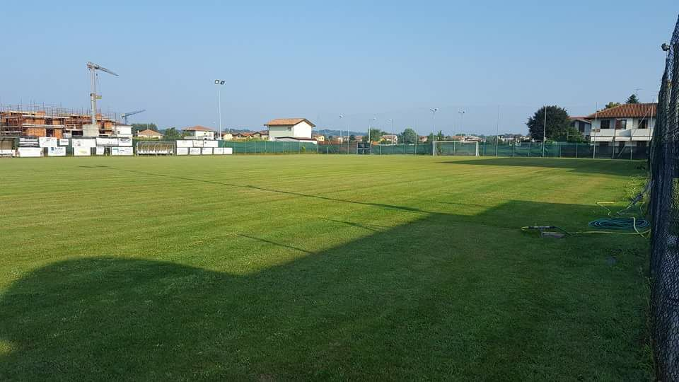 Vandali al campo sportivo, rubati pochi spiccioli