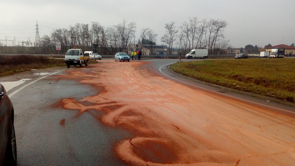Gasolio sulle strade ad Arluno