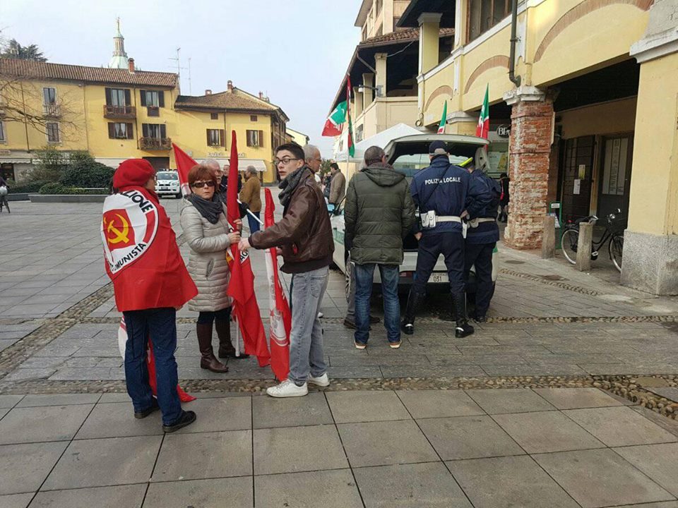 CasaPound in piazza, gli antifascisti protestano e vengono schedati