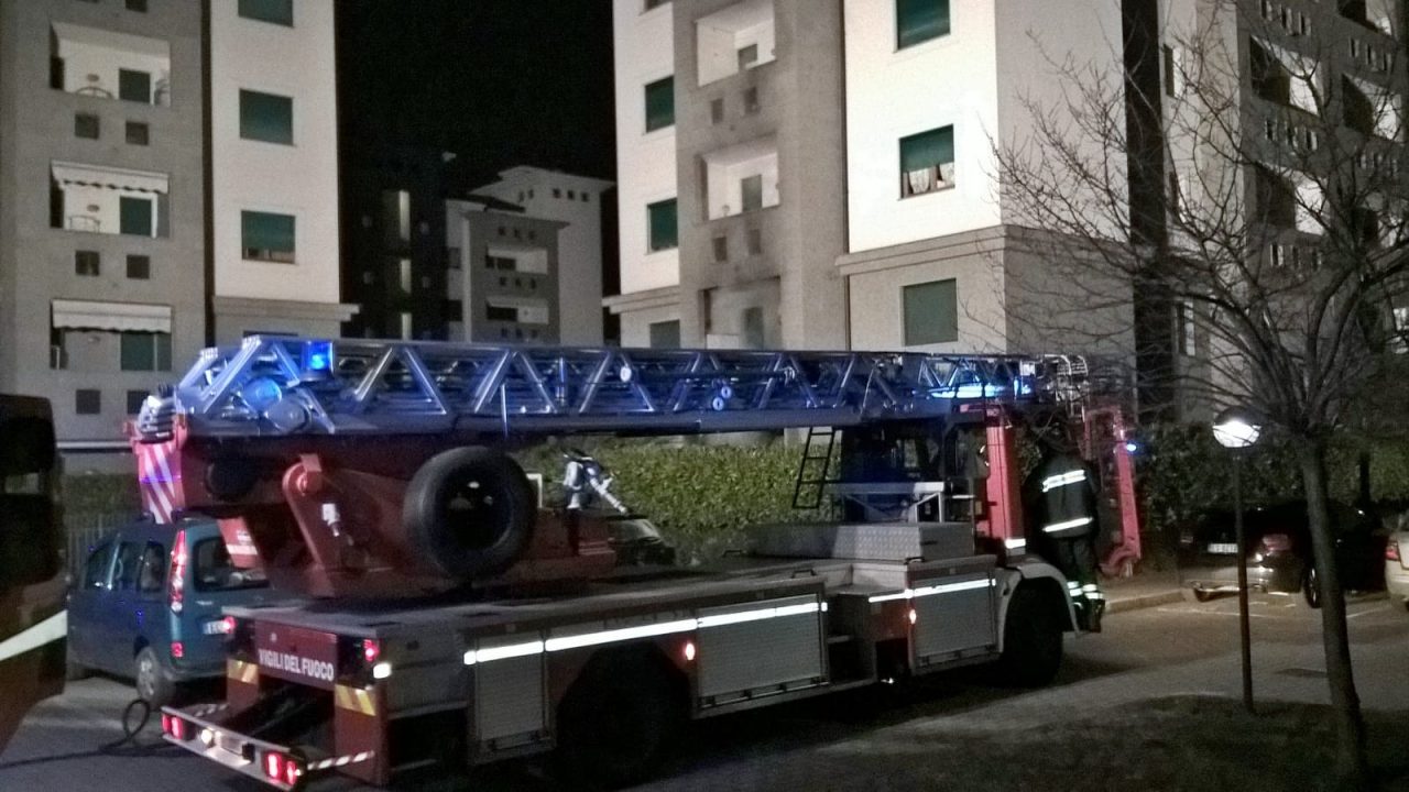 Parabiago, esplosione in appartamento