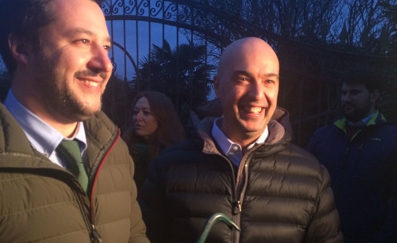 Salvini a Vittuone per la confisca del campo rom FOTO e VIDEO