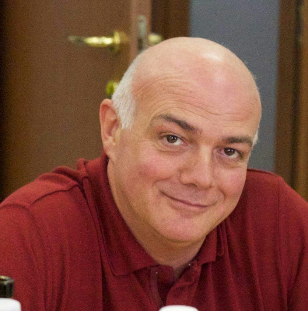 Forte abbraccio ai vigili del fuoco per la morte di Raimondi