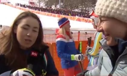 Goggia Gisin duetto in tv: la campionessa olimpica strappa il microfono e… VIDEO