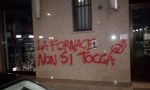 Il corteo di Fornace imbratta la sede del Pd