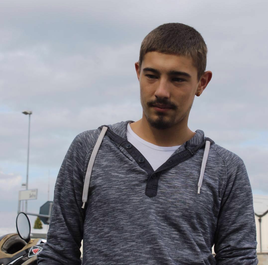Due paesi sotto shock per la morte di un 19enne