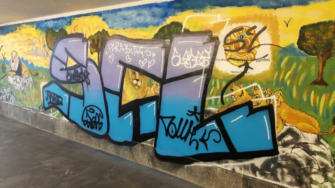 Murales vandalizzati, il Comune sporge denuncia