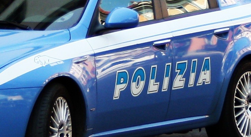 Lavorava in una sala slot e spacciava cocaina: arrestato