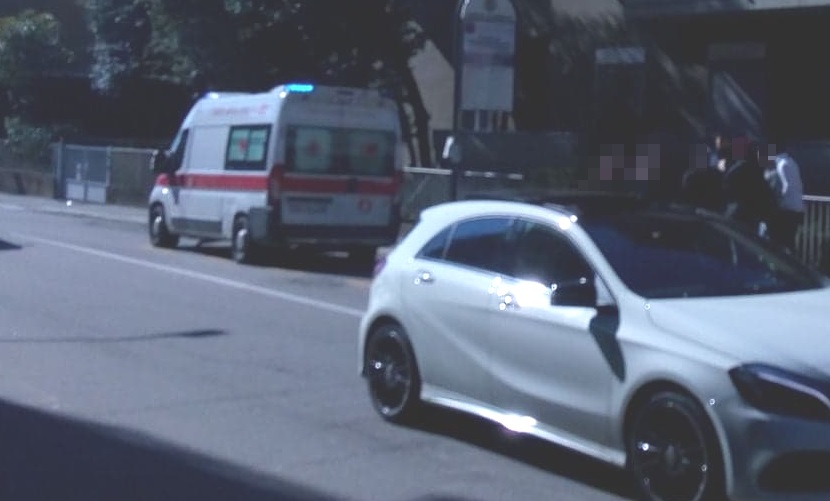Botte nel centro cittadino, un ferito