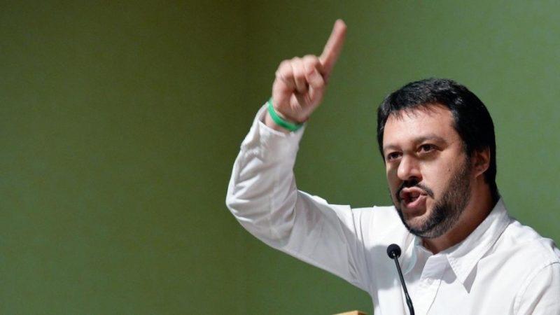 Ho perso il lavoro perché non ho servito in gelateria Salvini