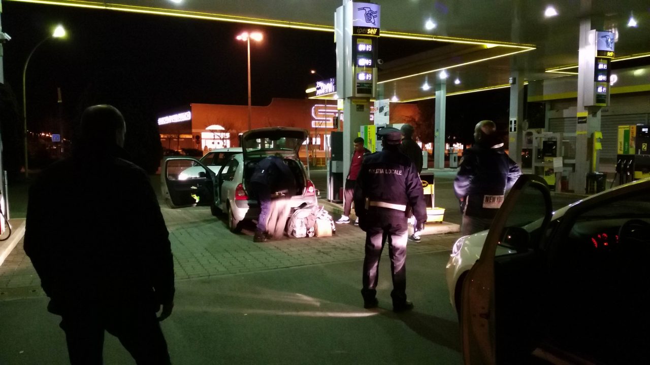 Cani antidroga in azione, una denuncia e una segnalazione
