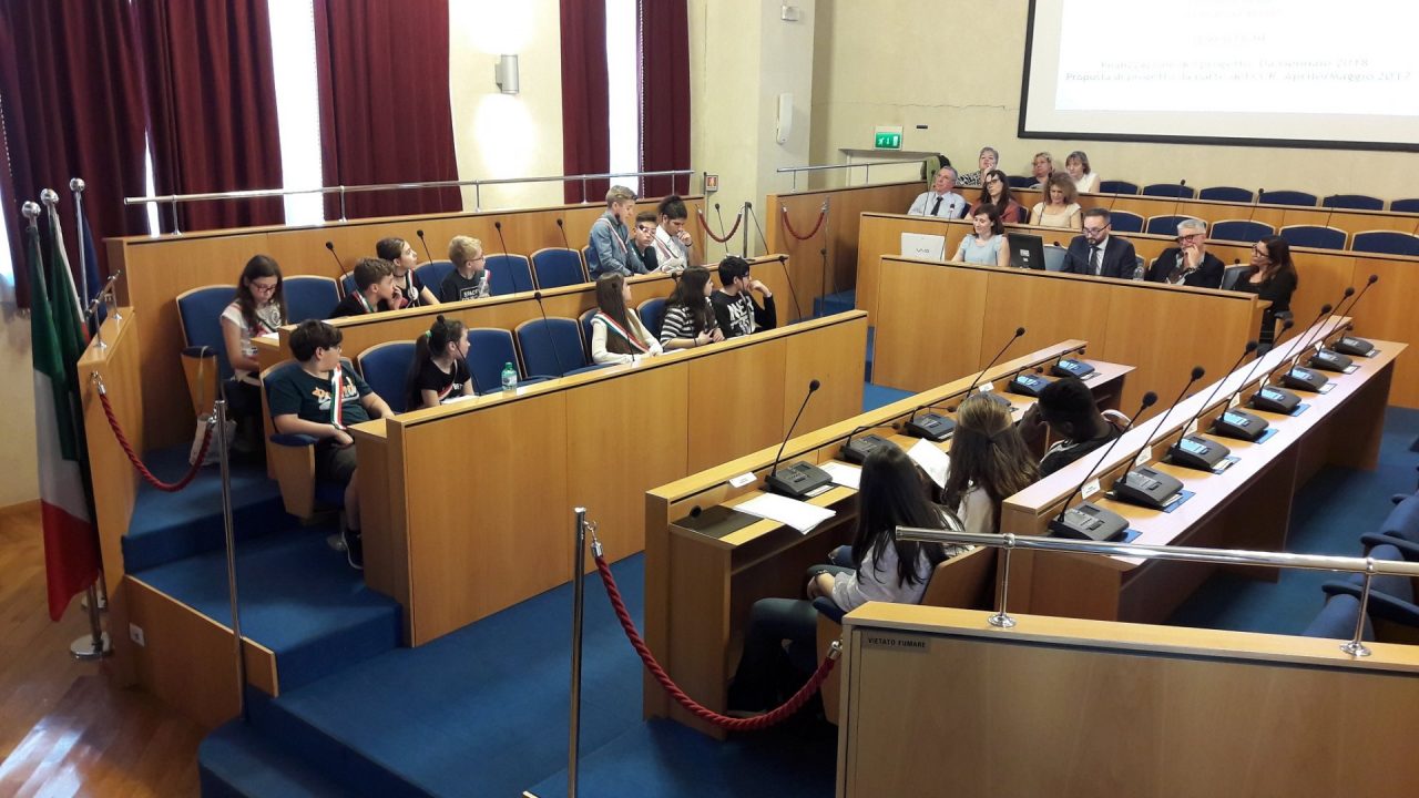 Consiglio Comunale Ragazzi: tra i temi principali il servizio di ristorazione scolastica