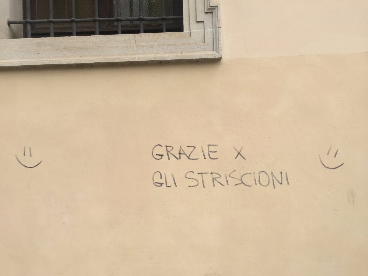 Ancora scritte sul santuario di Saronno a poche ore dalla pulizia