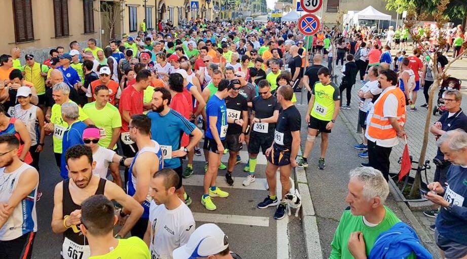 StrAvis, oltre 600 i partecipanti in corsa: il podio