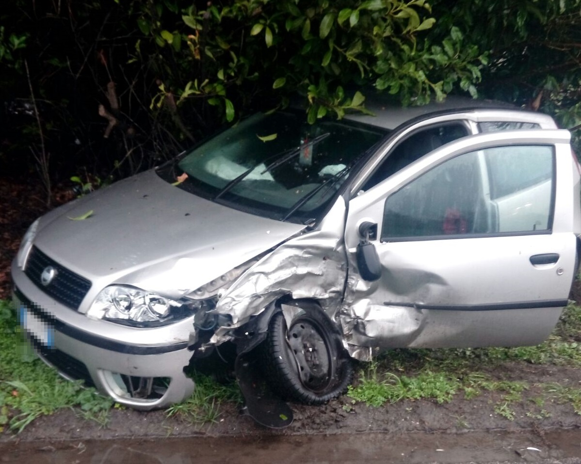 Grave incidente a Canegrate feriti anche due bambini LE FOTO