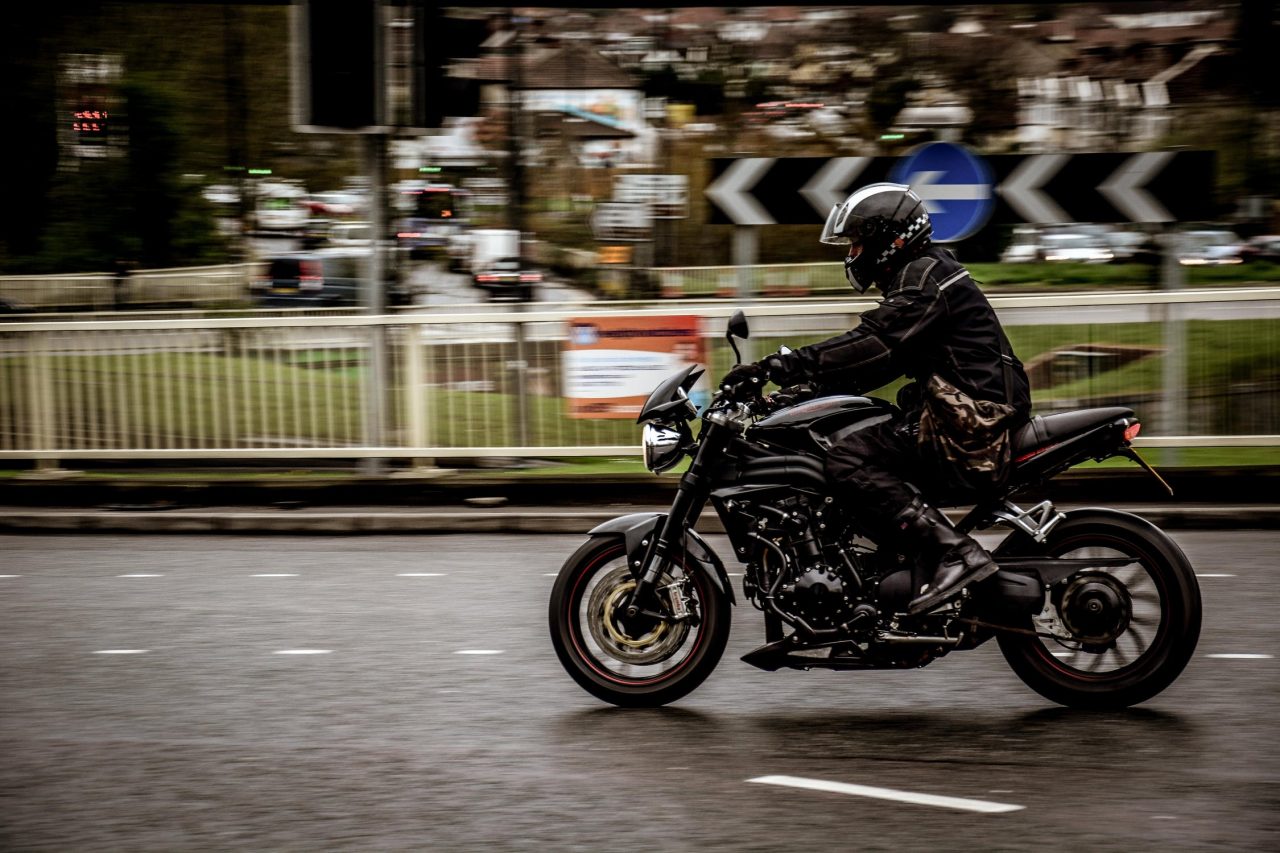 Aumentati incidenti stradali in moto