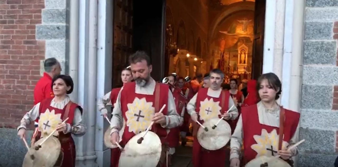 La traslazione della Croce apre il Palio di Legnano I VIDEO