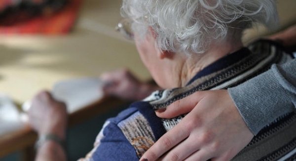 L’appello dei sindacati pensionati: “Non isoliamo gli anziani”