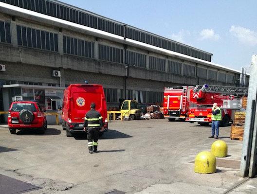 Incendio alla T.T.N. di Vittuone VIDEO
