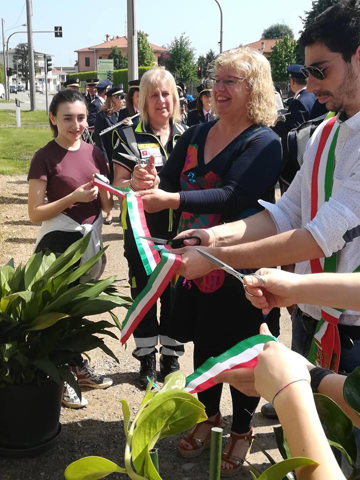 Anche Dairago ha il defibrillatore h24 per salvare la vita FOTO e VIDEO