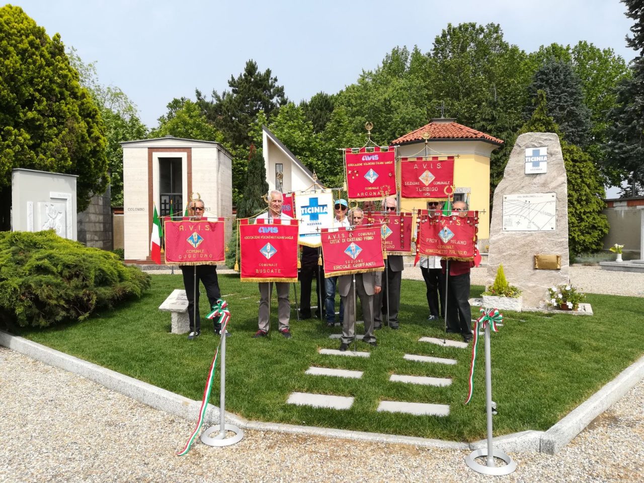 Settant’anni di Avis, a Castano dedicata un’aiuola
