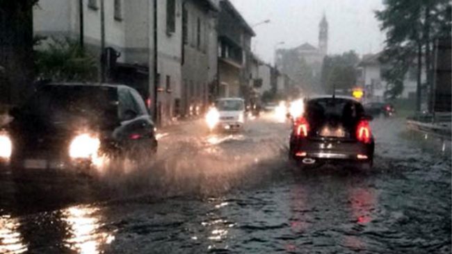 Bomba d’acqua sulla Lombardia: Lecco, Como e Brianza sommerse TUTTI I VIDEO