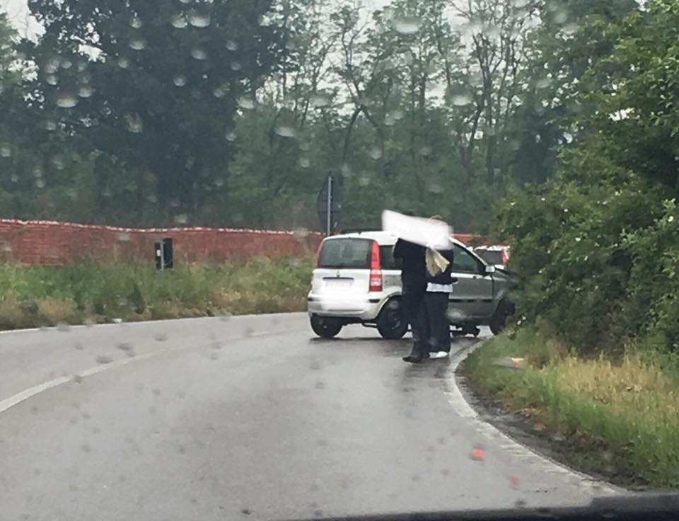 Traffico in tilt a Senago, la causa è un incidente
