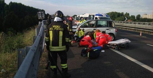 Incidente in Tangenziale Ovest, solo tanta paura