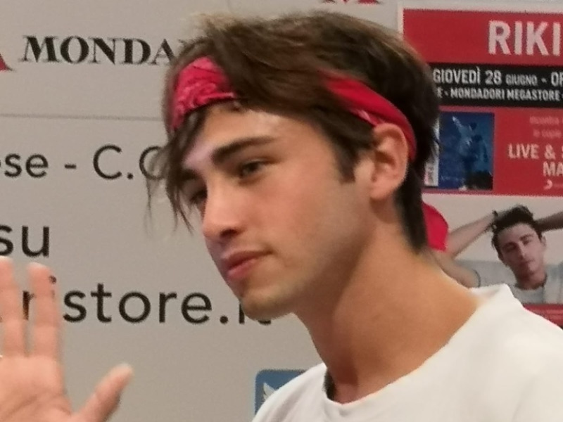 Riki a Il Centro di Arese, fan in delirio FOTO e VIDEO